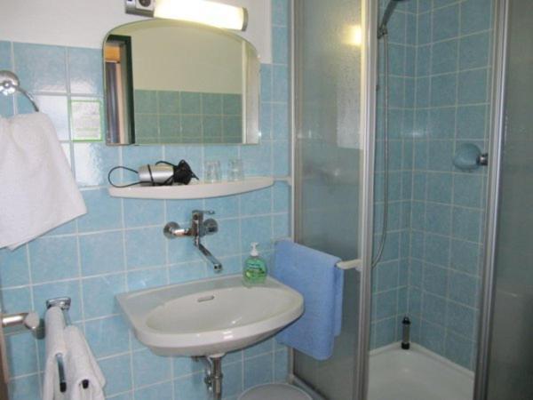 Hotel Zur Waage Marienhafe Zimmer foto
